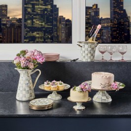 Блюдо сервировочное на подставке 20 см Sterling Check Mini 89423-540